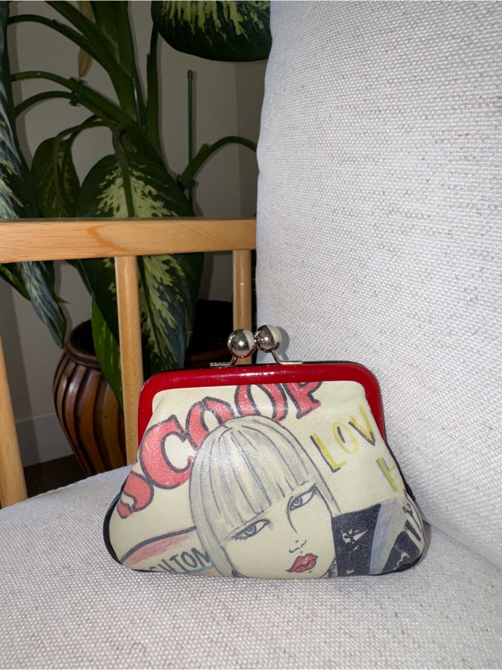 RARE Brighton Vintage Kiss-Lock Red Black Coinette Coin Graphic Wallet Clutch